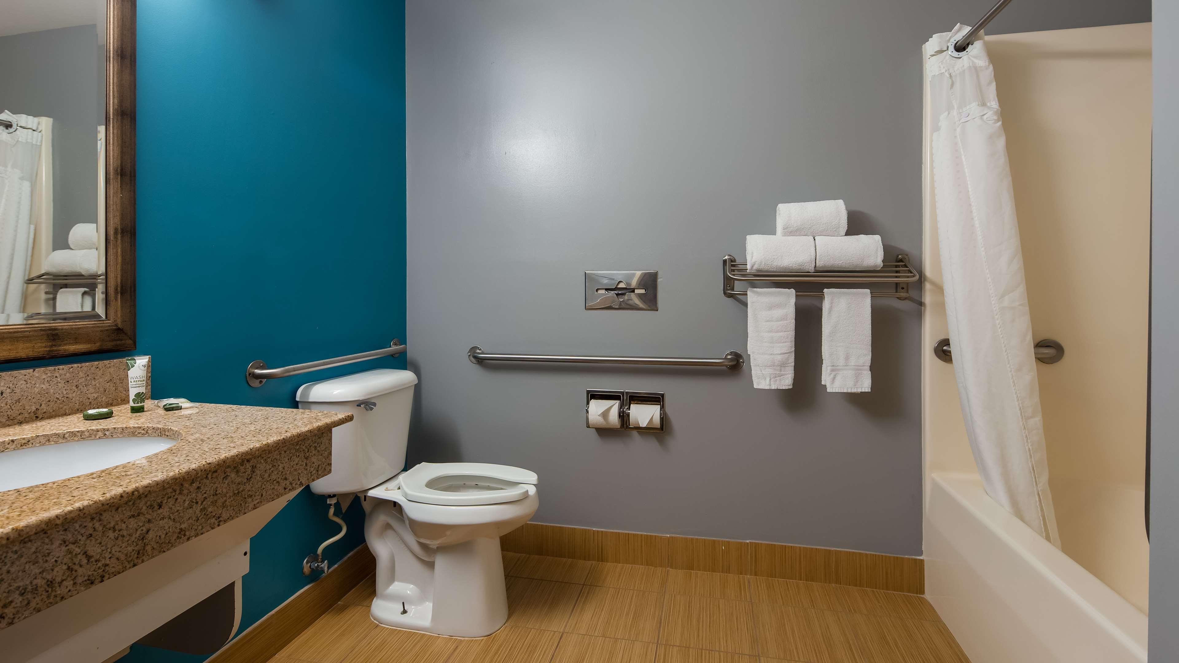 Best Western Plus Boardman Inn & Suites Poland Exterior photo
