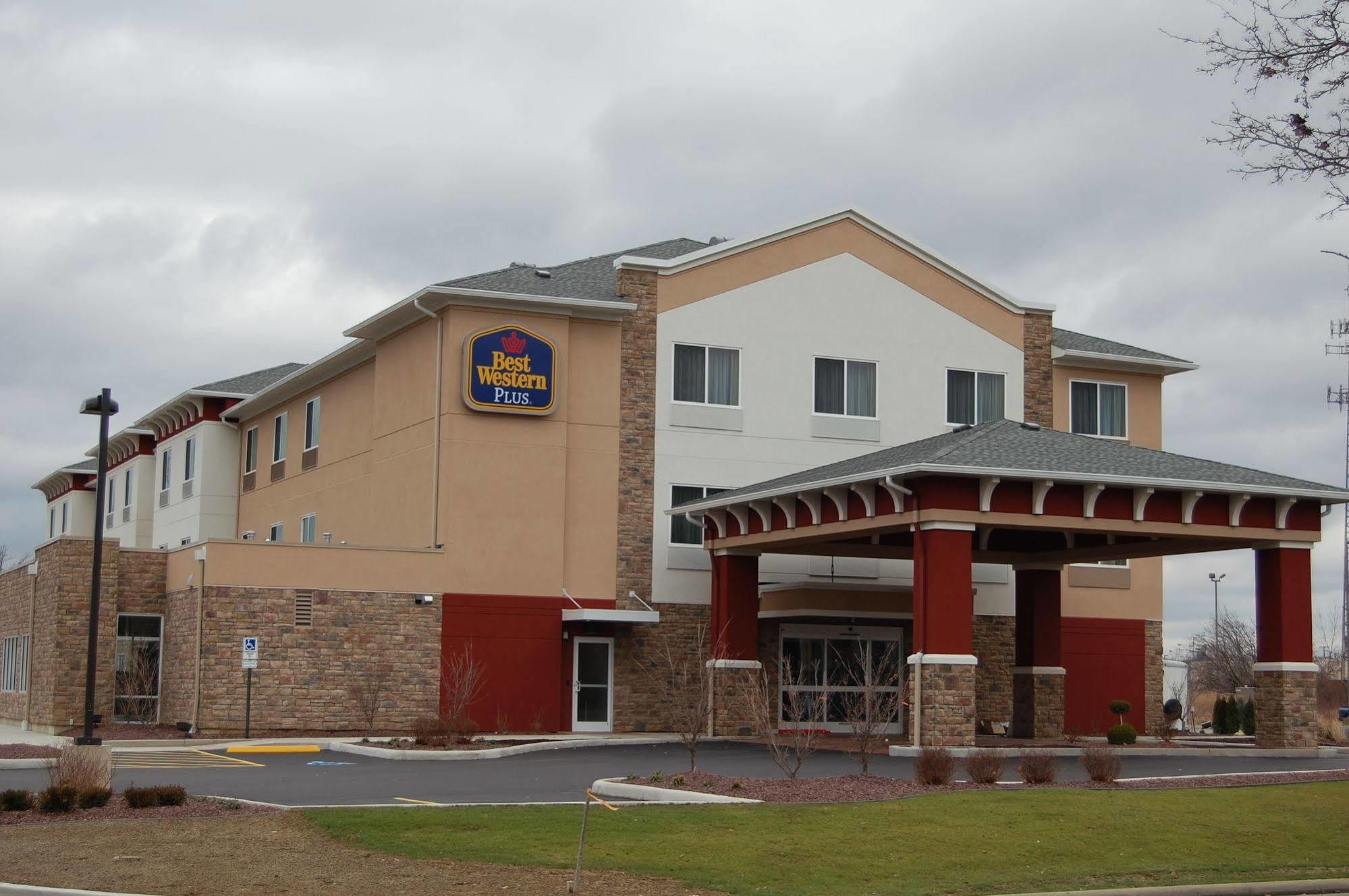 Best Western Plus Boardman Inn & Suites Poland Exterior photo